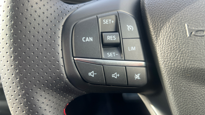 Ford Focus 1.0 EcoBoost Hybrid mHEV 155 ST-Line X Ed 5dr Auto Petrol Hatchback